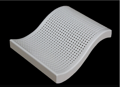 單(dan)曲冲孔铝單(dan)板